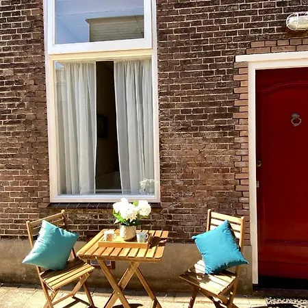 Appartement Basic Little House Scheveningen *