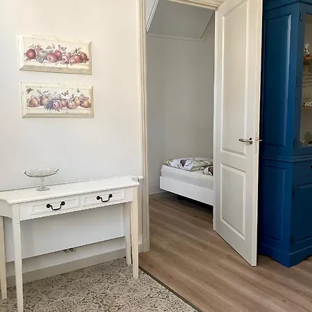 Basic Little House Scheveningen Apartman Hága